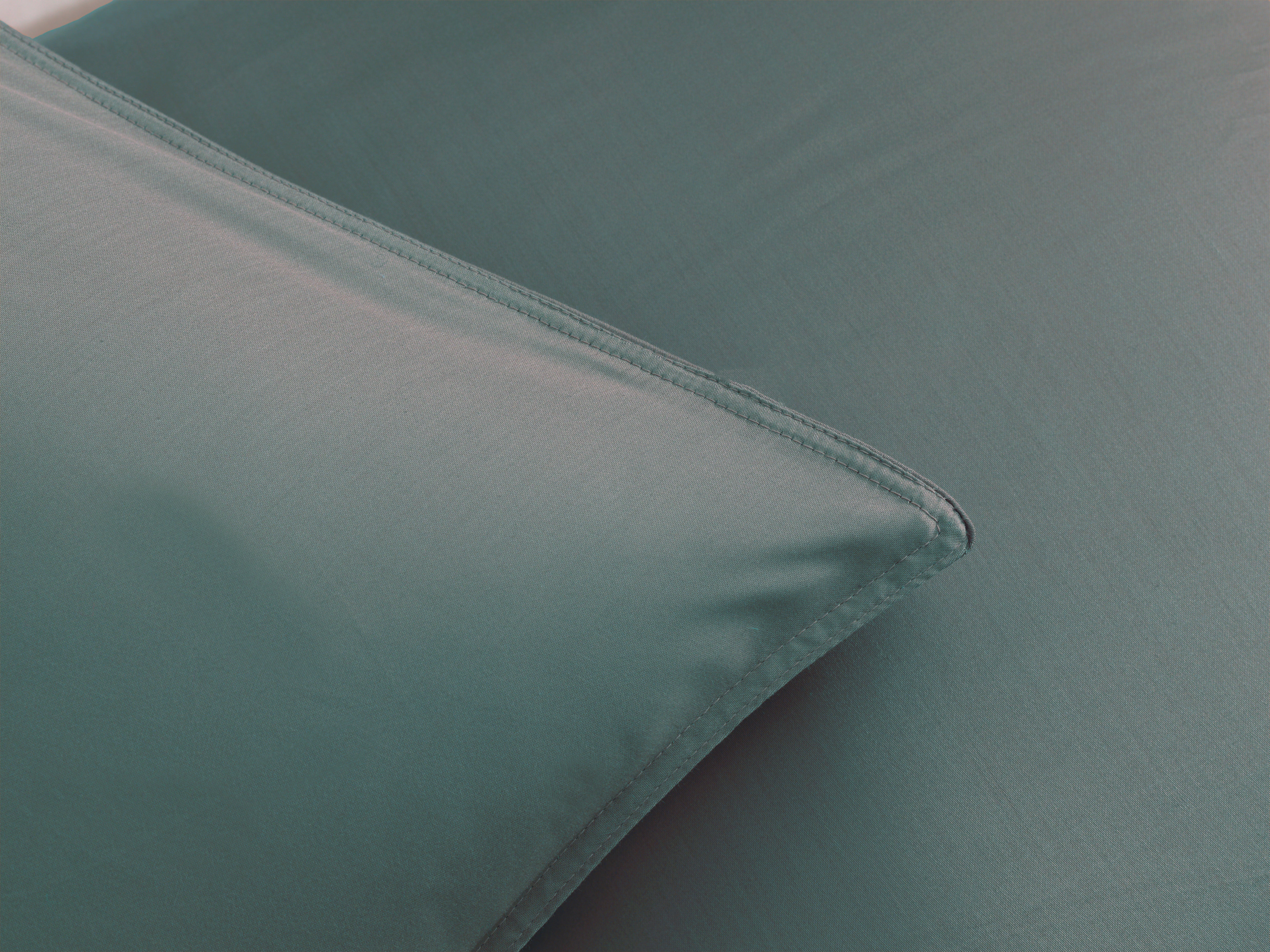 Zo Home kussensloop Satinado Drizzle Green satijn