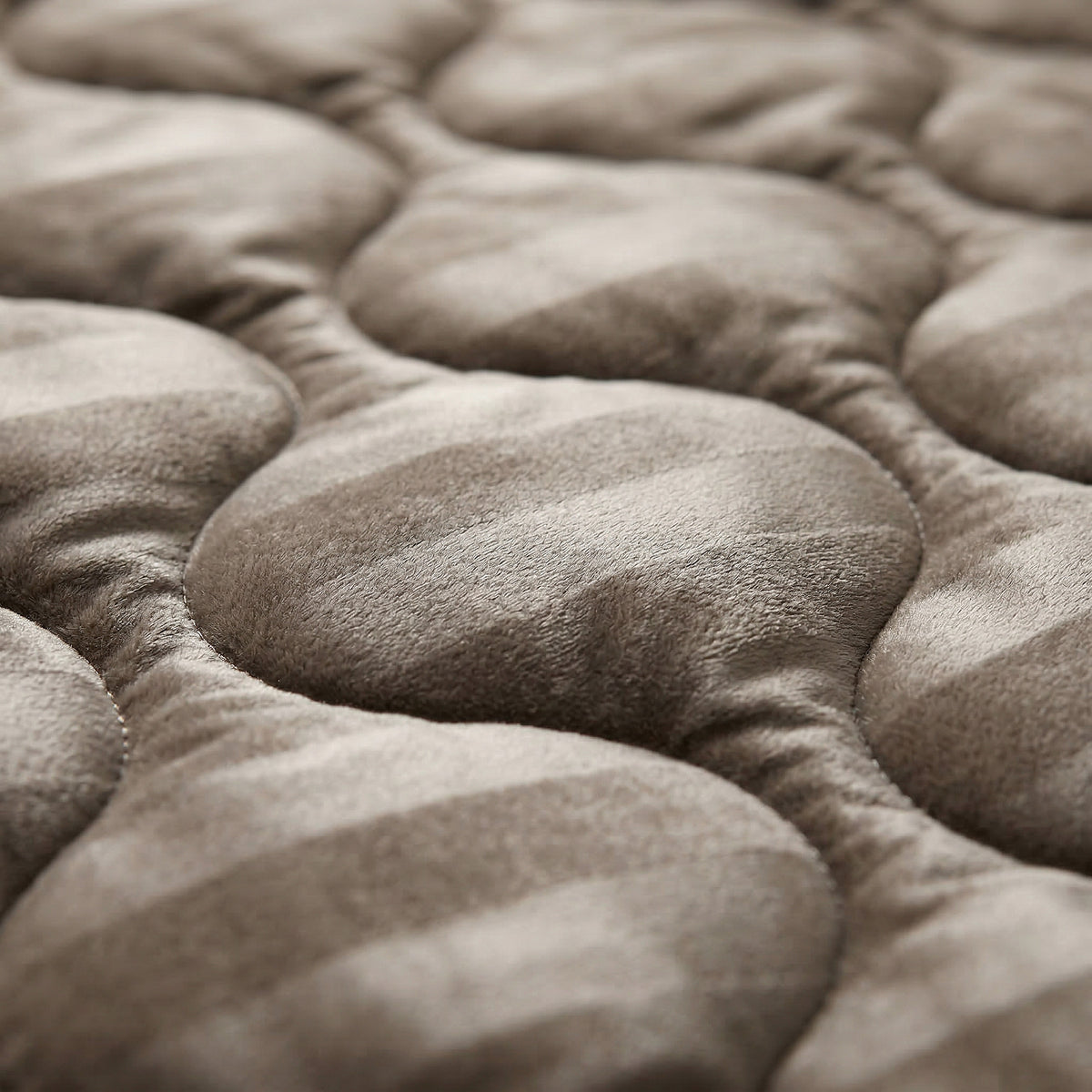 Sleeptime lazy dekbed Hotel Velvet Taupe