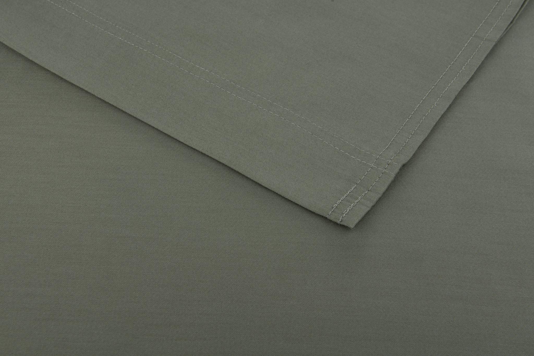 Zo Home laken Satinado Army Green satijn