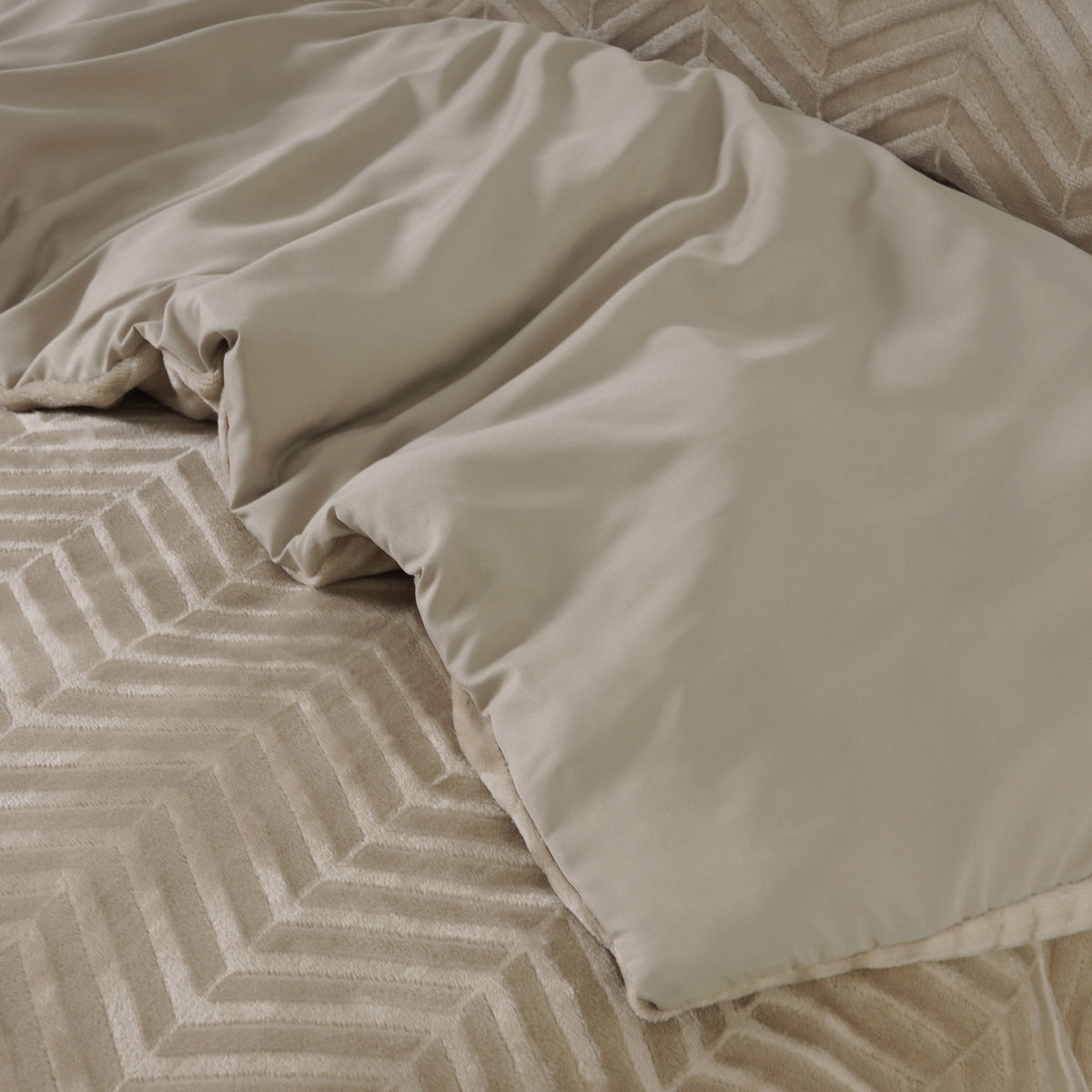 Sleeptime Dekbedovertrek Chevron Teddy Taupe
