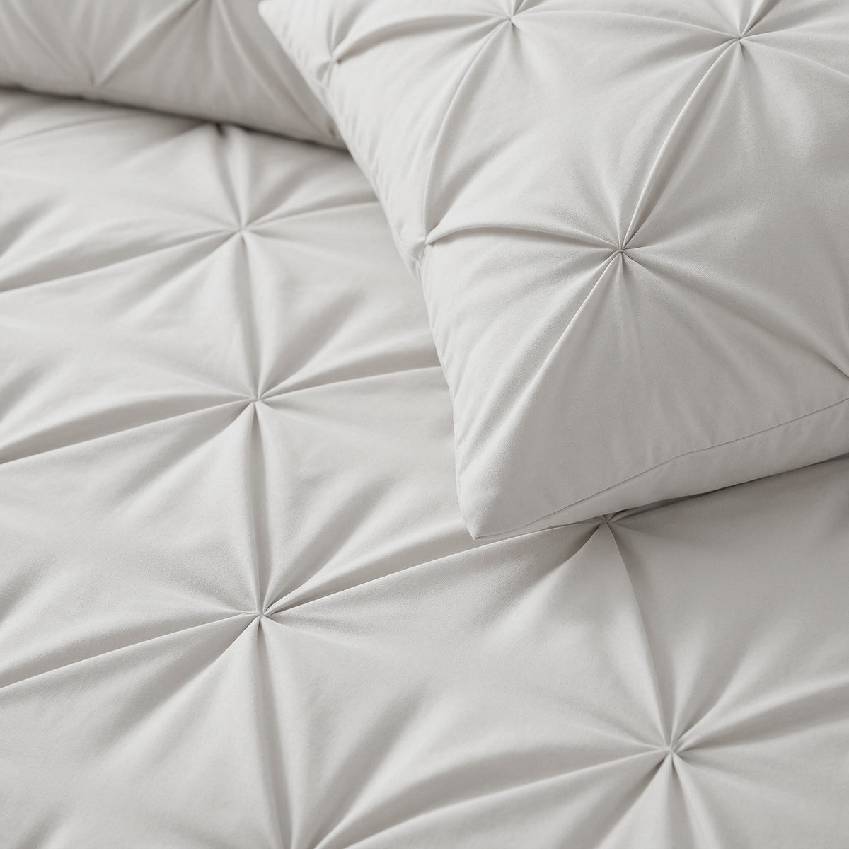 Sleeptime lazy dekbed Pintuck Off White