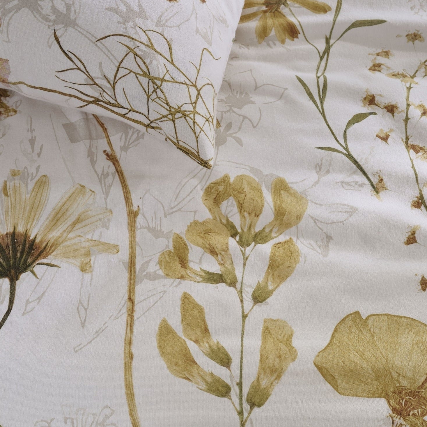 Ariadne at Home Dekbedovertrek Flanel Blow Gebroken wit