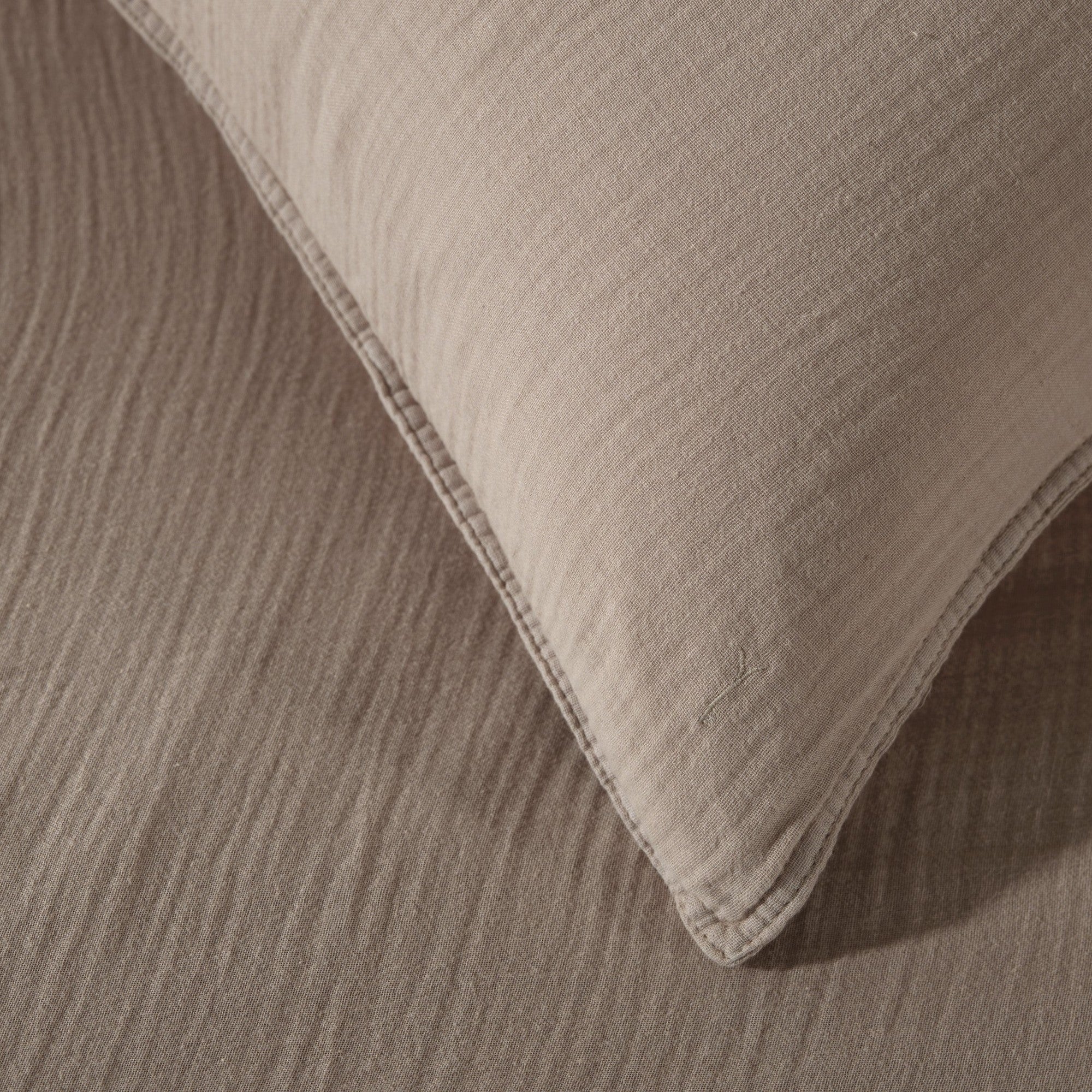 Yellow dekbedovertrek Suite Guadeloupe Dollar Sand mousseline