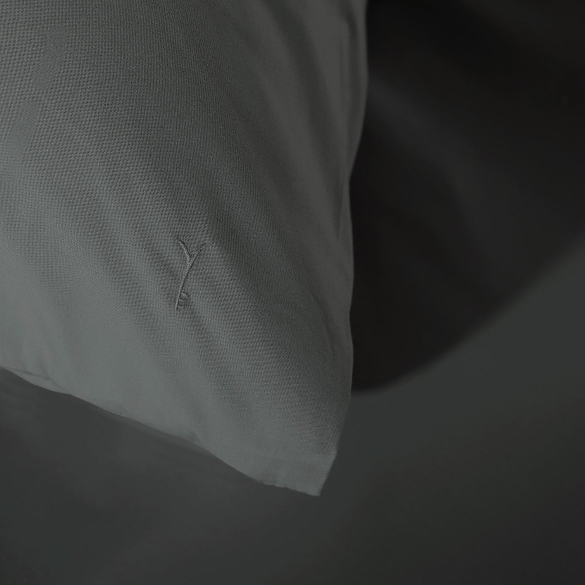 Yellow dekbedovertrek Suite Mumbai Beluga Grey katoen percale